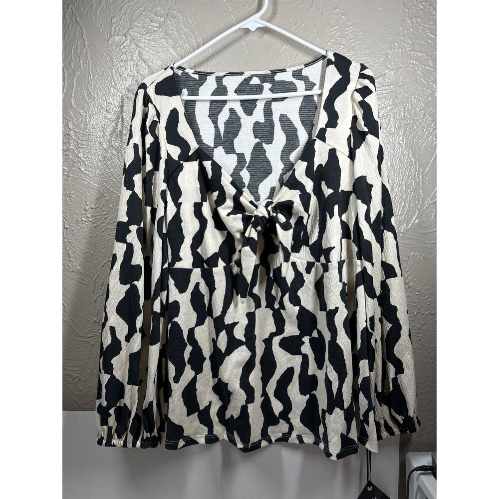 NWT Ava & Viv Shirt Women’s Cream‎ Black Long Sleeve Sweetheart Size XXL